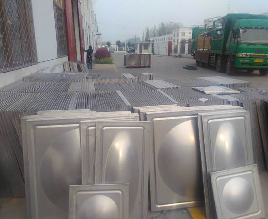 定做不銹鋼水箱廠家：選擇高品質(zhì)，打造可靠水質(zhì)儲(chǔ)存設(shè)備