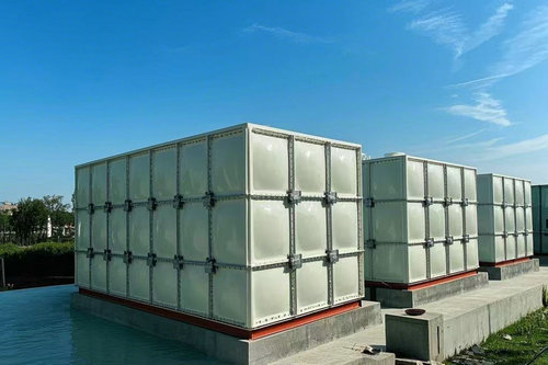 西安玻璃鋼水箱安裝到樓頂后如何進行維護？